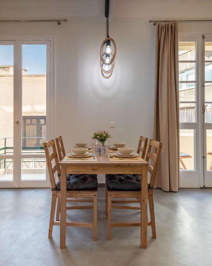 Christiana'S Lovely Apartment In Psyri, アテネ エクステリア 写真